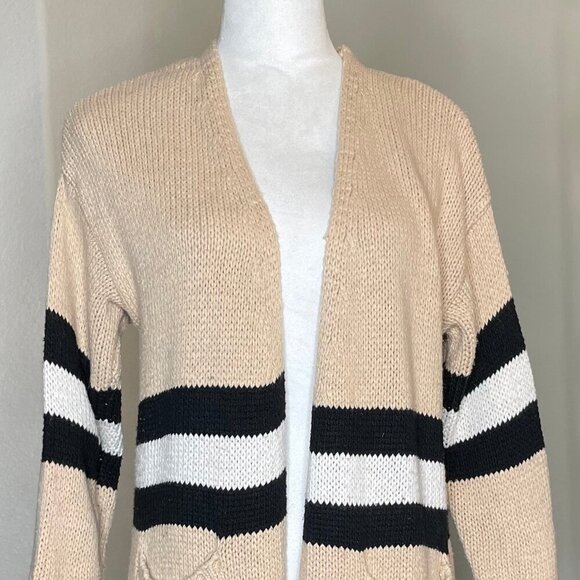 Goodnight Macaroon Women's 'Estrella' Stripe Cream Size OS Cardigan Academia - Picture 4 of 8